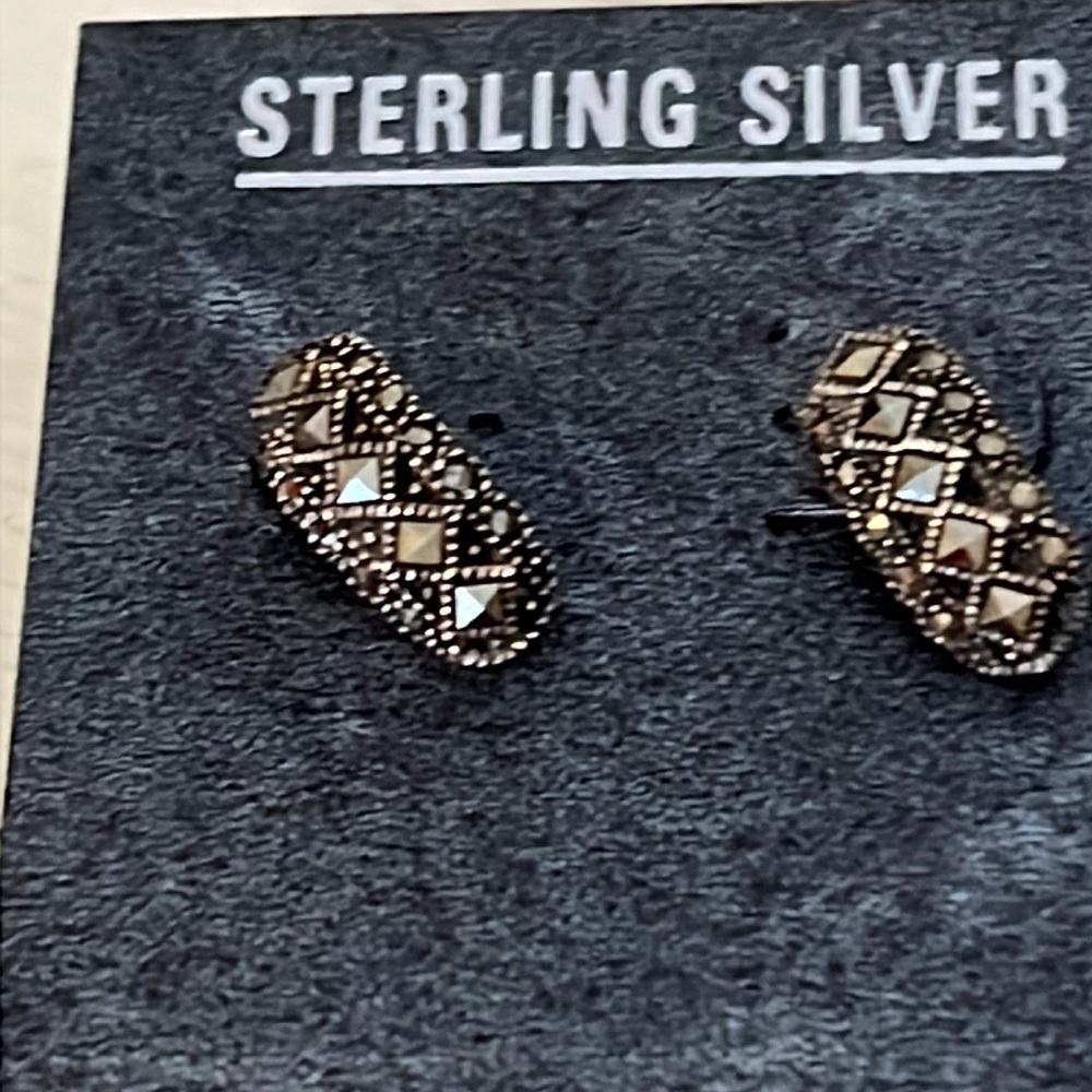 NWOT Sterling Silver Marcasite pierced earrings CW 925